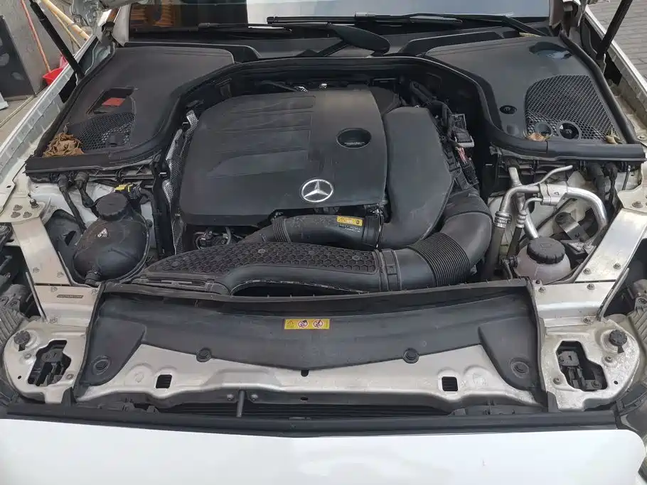 Mercedes-Benz E-Class — миниатюра 10