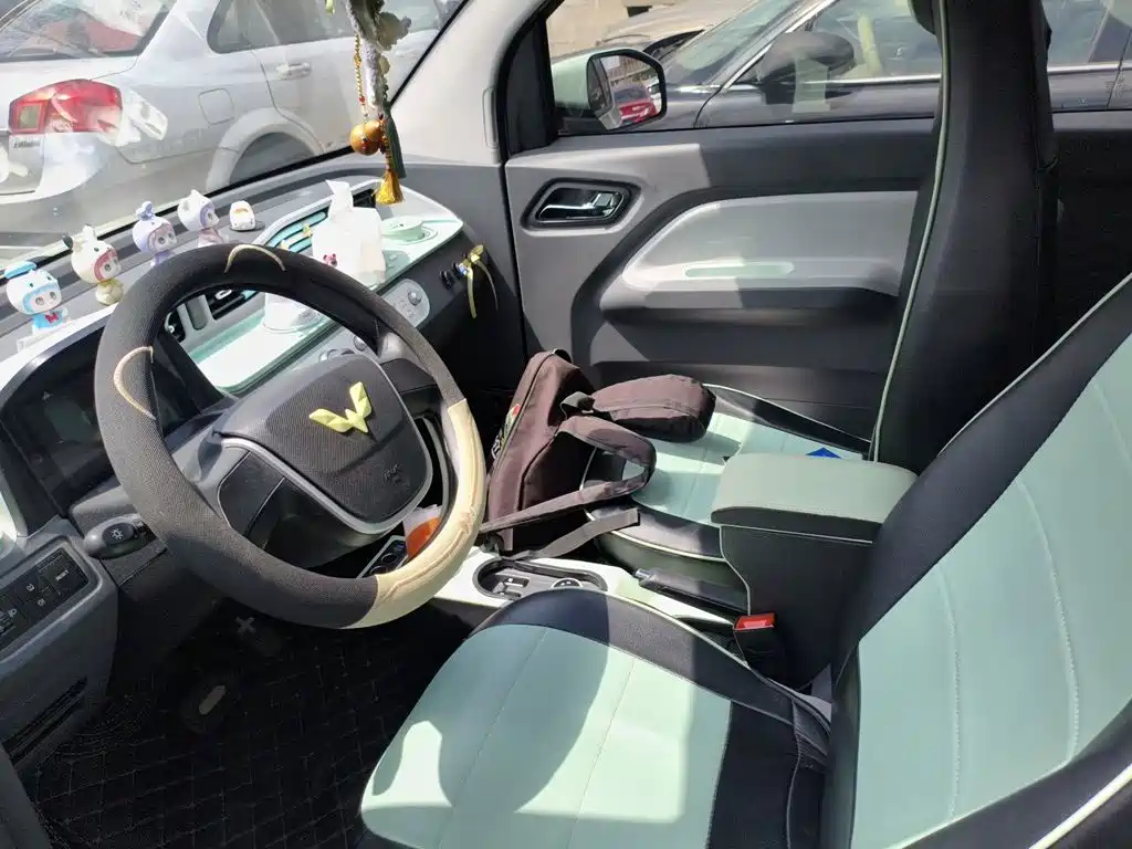 Wuling MINIEV — миниатюра 11