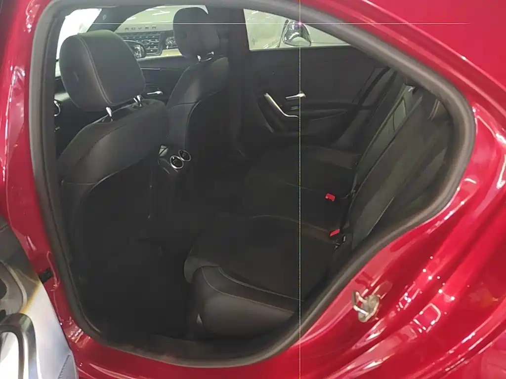 Mercedes-Benz A-Class — миниатюра 17