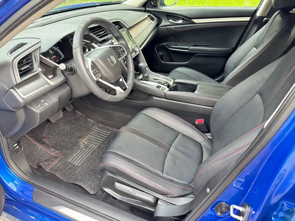 Honda Civic — миниатюра 10