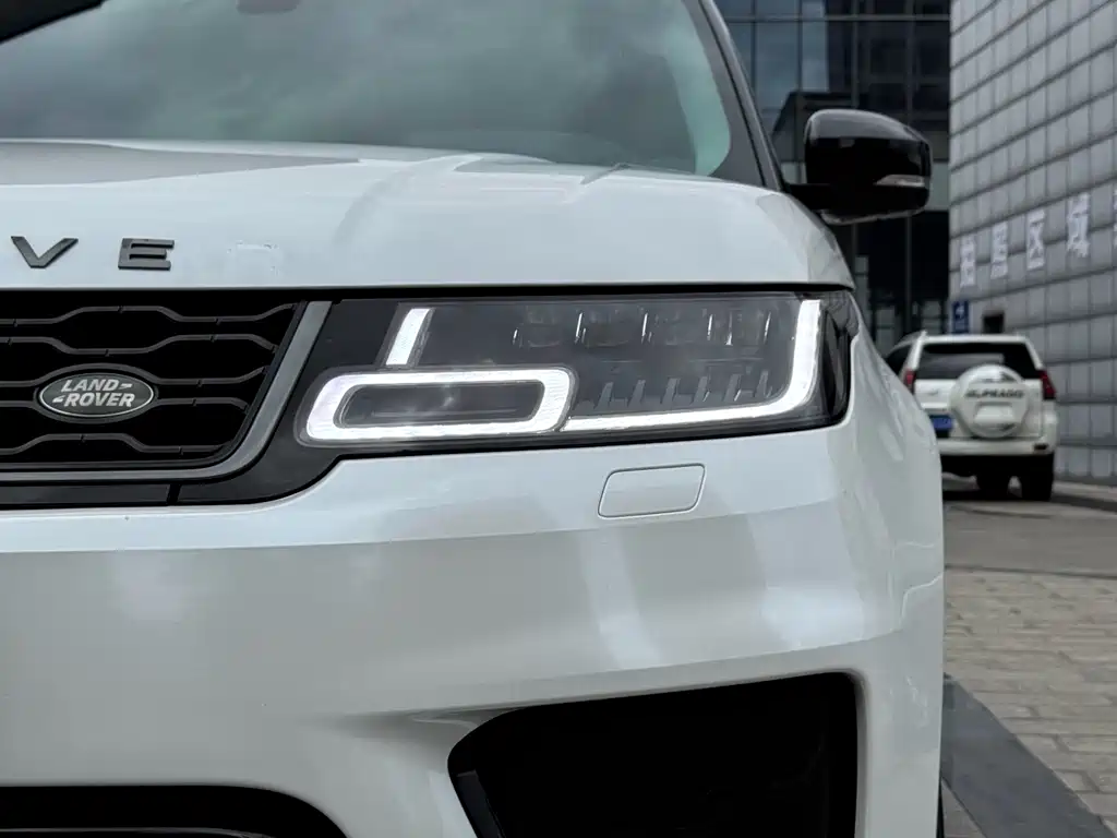 Land Rover Range Rover Sport 2020 3.0 L6 HSE DYNAMIC