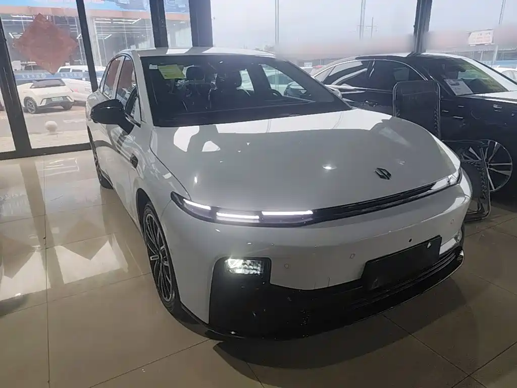 Leapmotor Leapmotor B01 — миниатюра 4
