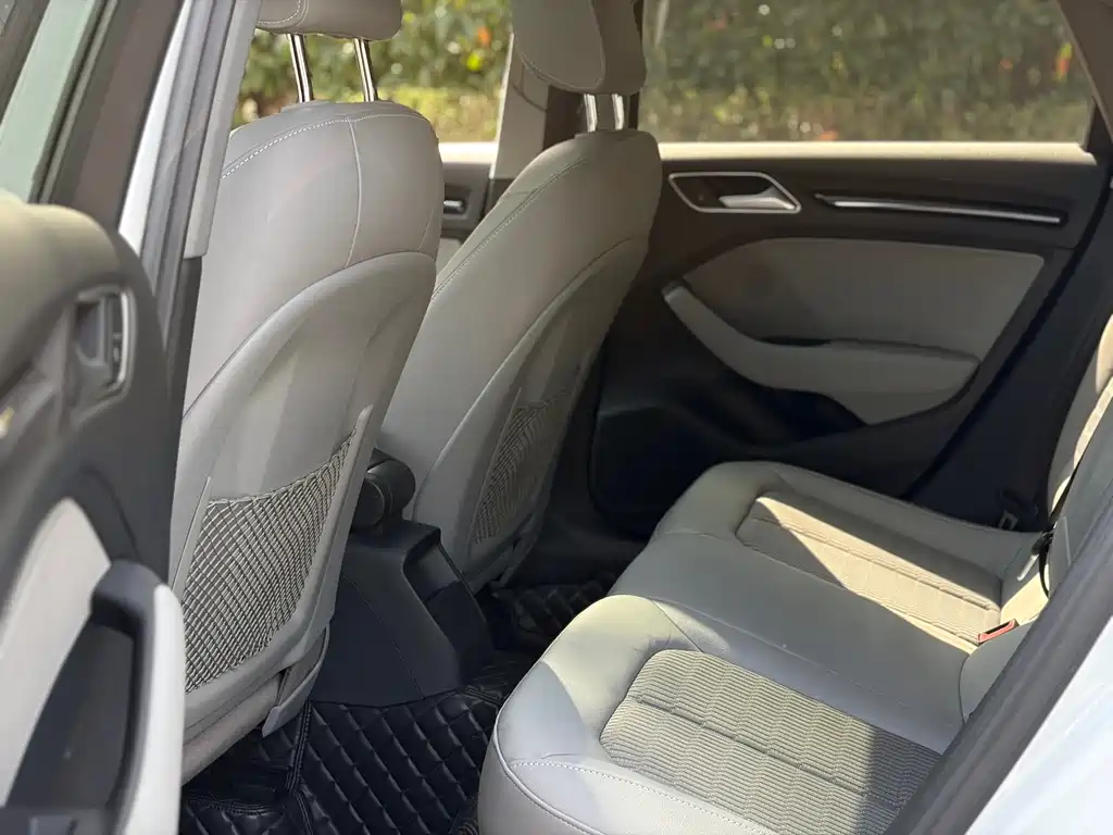 Audi A3 2020 Limousine 35 TFSI Fashion VI