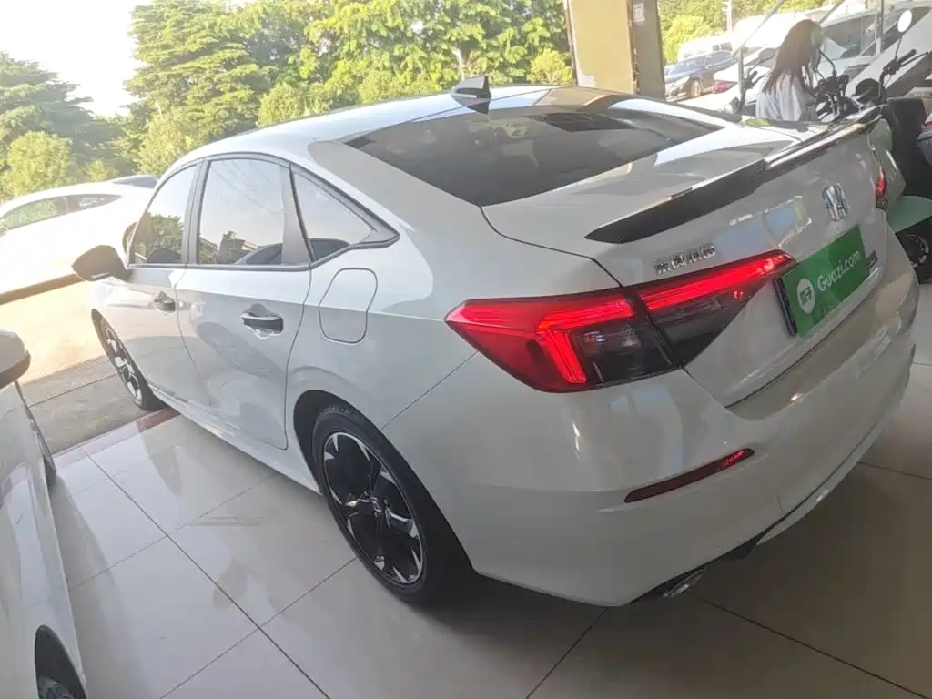 Honda Civic — миниатюра 5