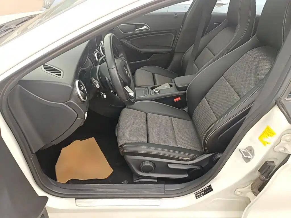 Mercedes-Benz CLA (Import) — миниатюра 15