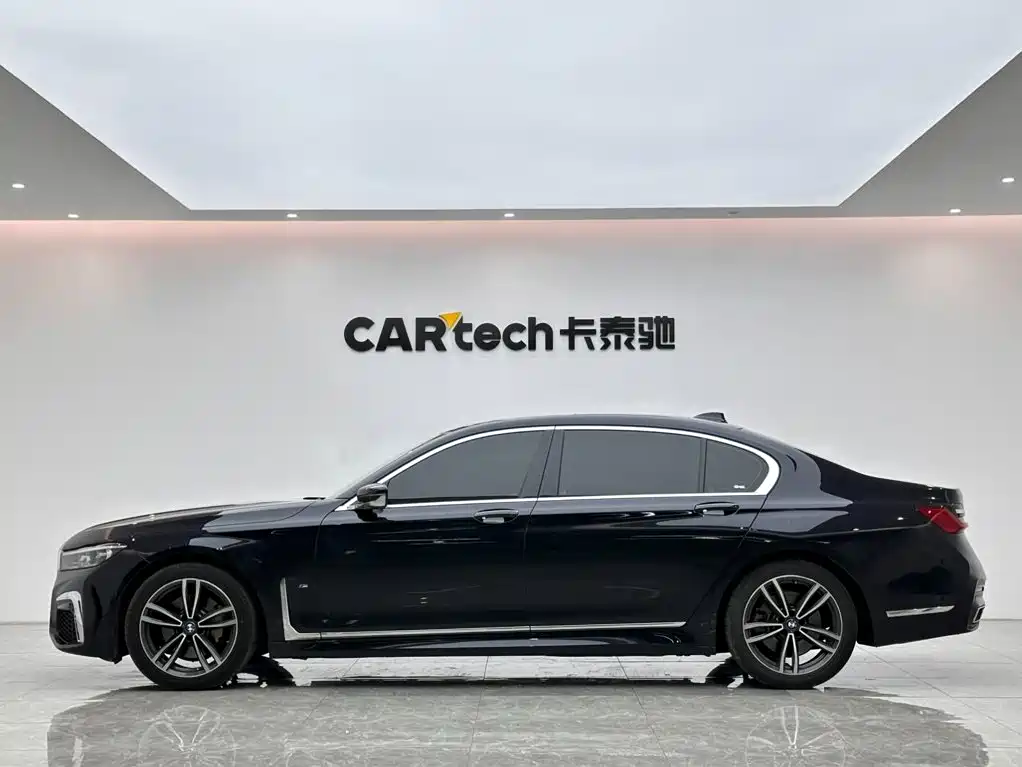BMW 7 Series — миниатюра 2