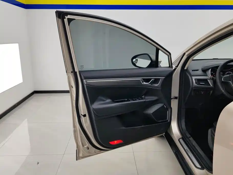 Geely Emgrand GS — миниатюра 7