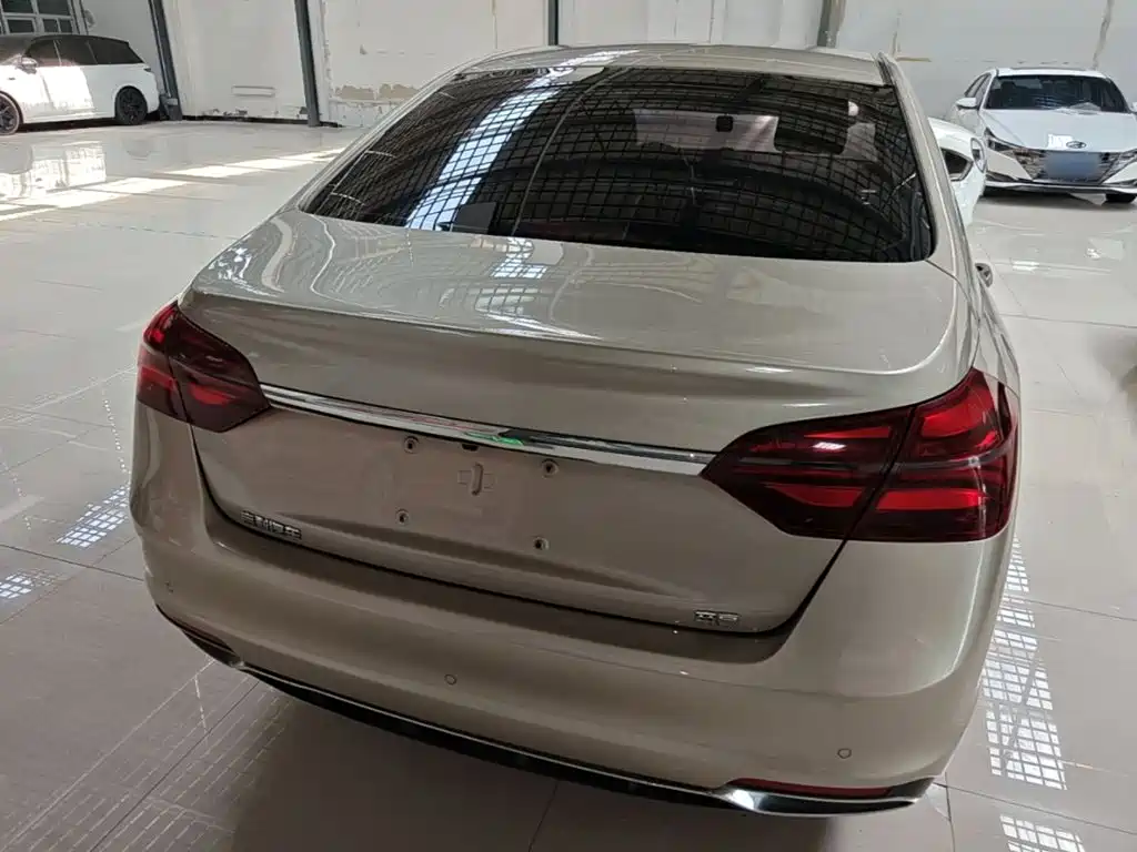 Geely Emgrand — миниатюра 6