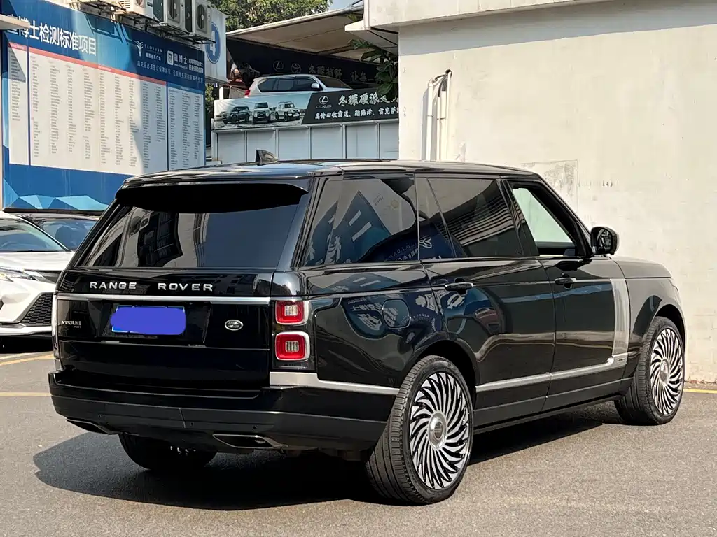 LAND ROVER RANGE ROVER