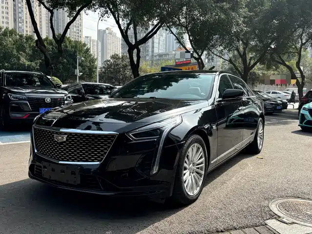 CADILLAC CT6