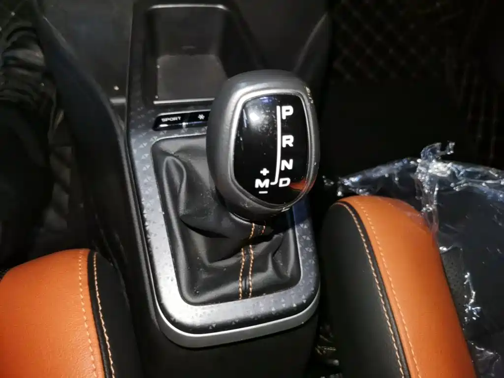 Geely Vision X1 — миниатюра 14