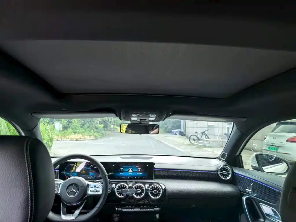 Mercedes-Benz A-Class — миниатюра 8