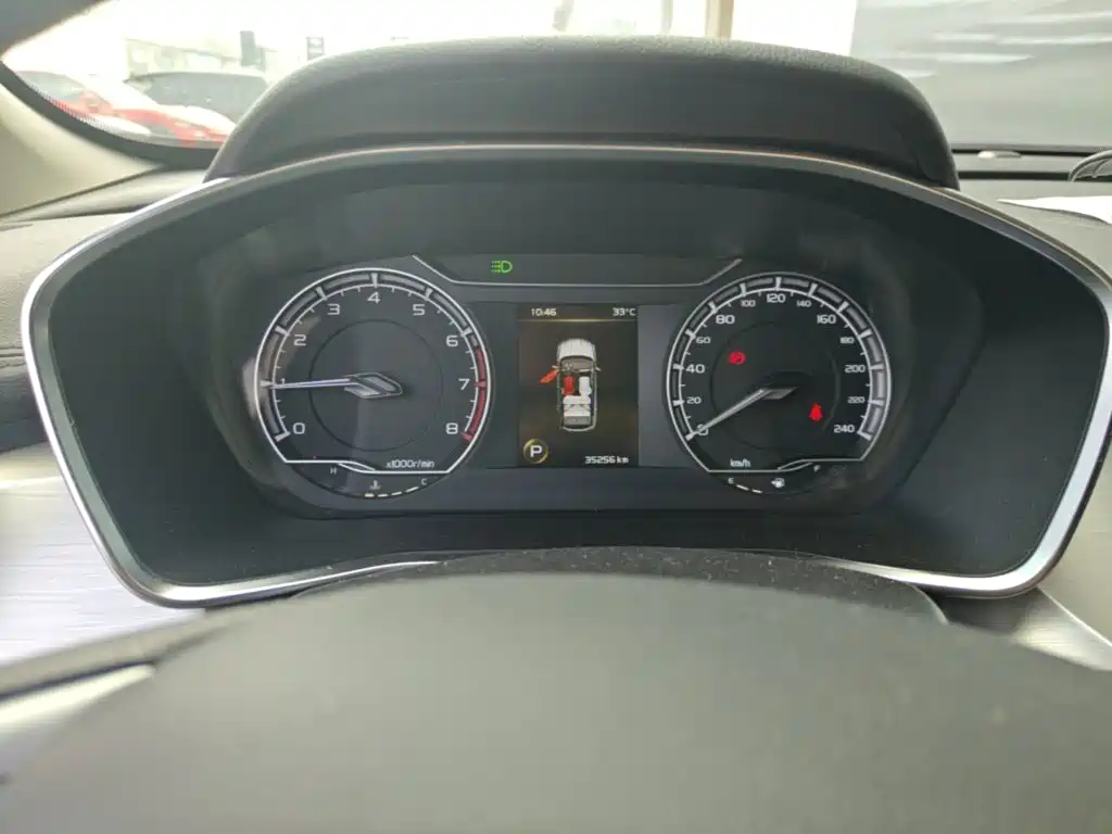 Geely Binyue — миниатюра 12