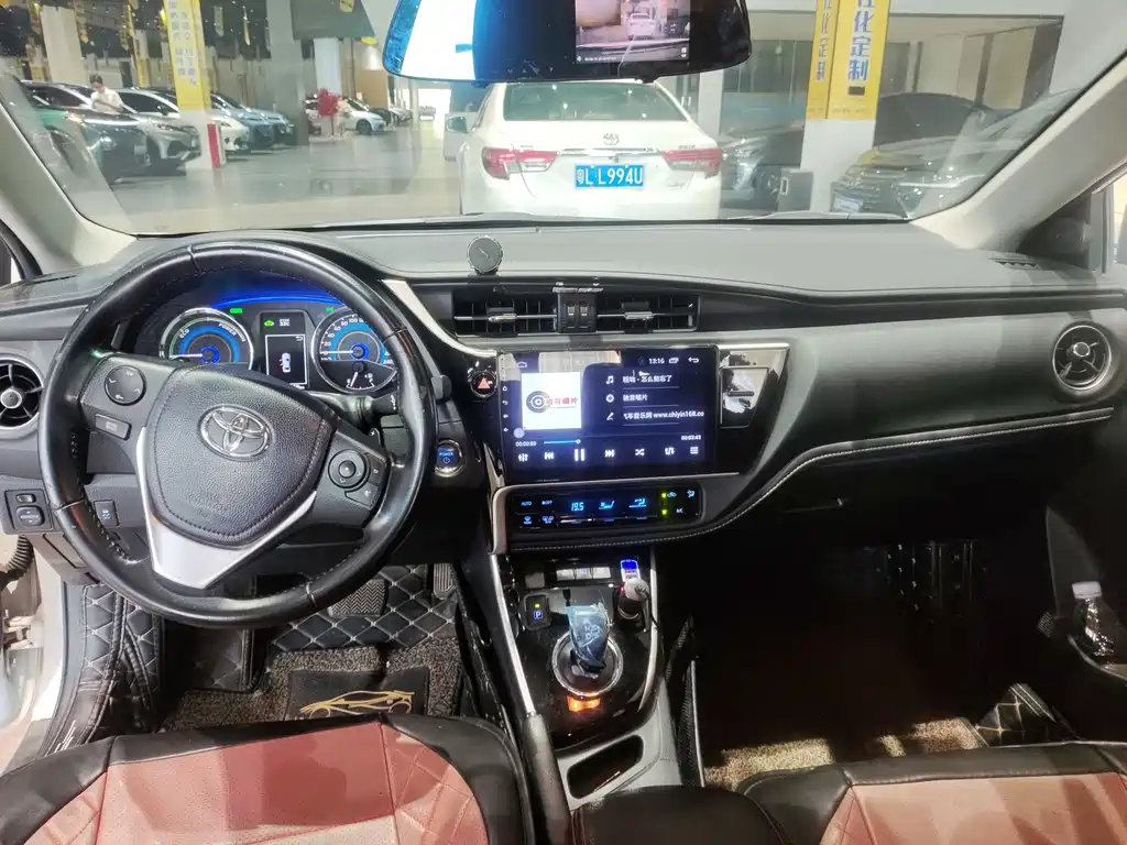 Toyota Corolla — миниатюра 8