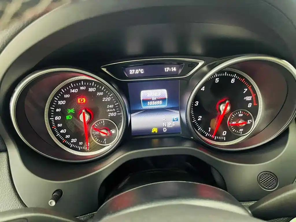 Mercedes-Benz GLA — миниатюра 11