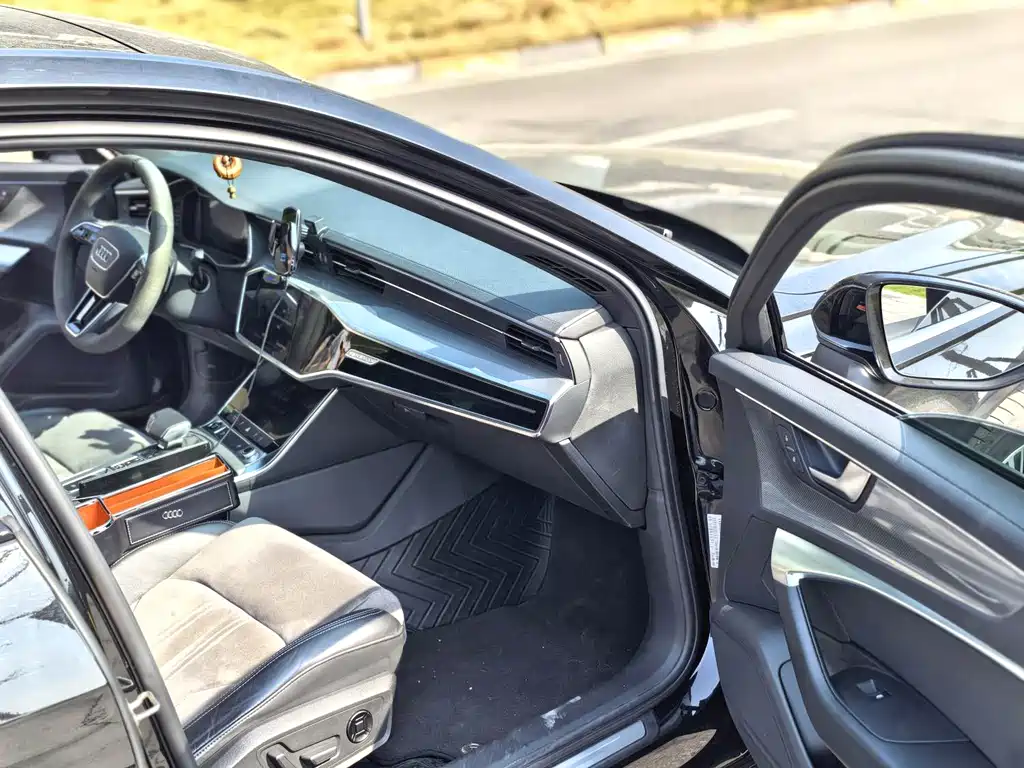 Audi A6L 2022 45 TFSI quattro