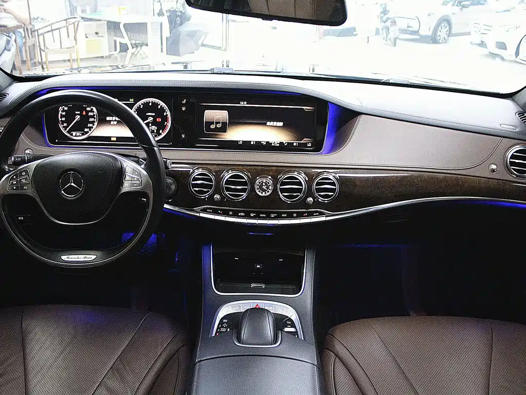 Mercedes-Benz S-Class — миниатюра 4