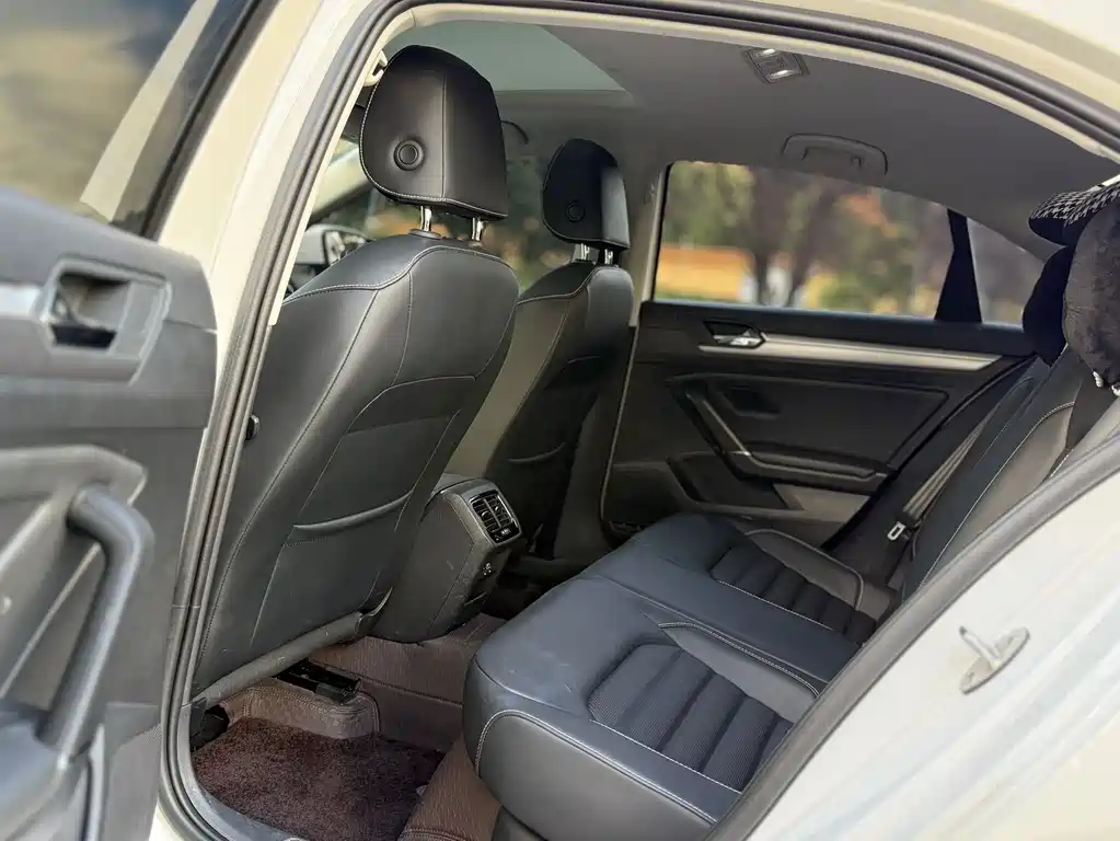 Volkswagen Lamando — миниатюра 6