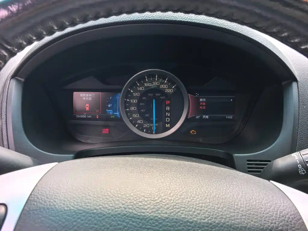 Ford Explorer (Import) — миниатюра 12