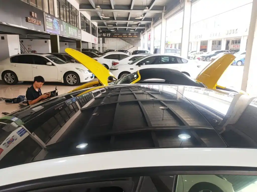 Tesla Model 3 — миниатюра 7