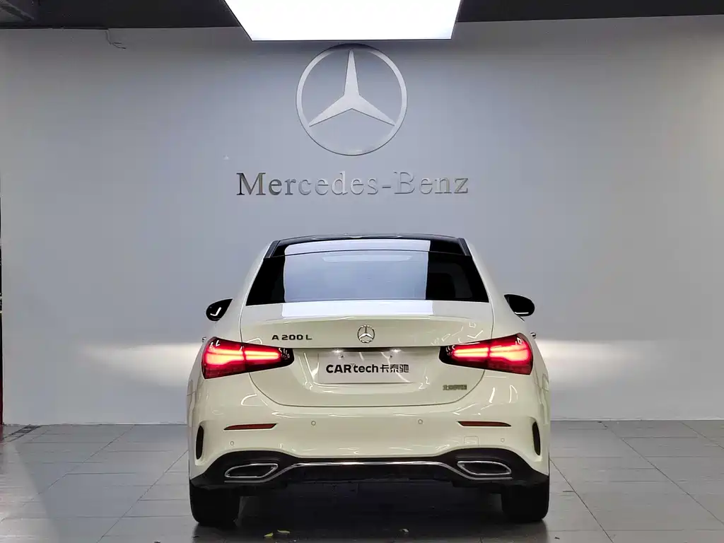 Mercedes-Benz A-Class A 2023 A 200 L Fashion