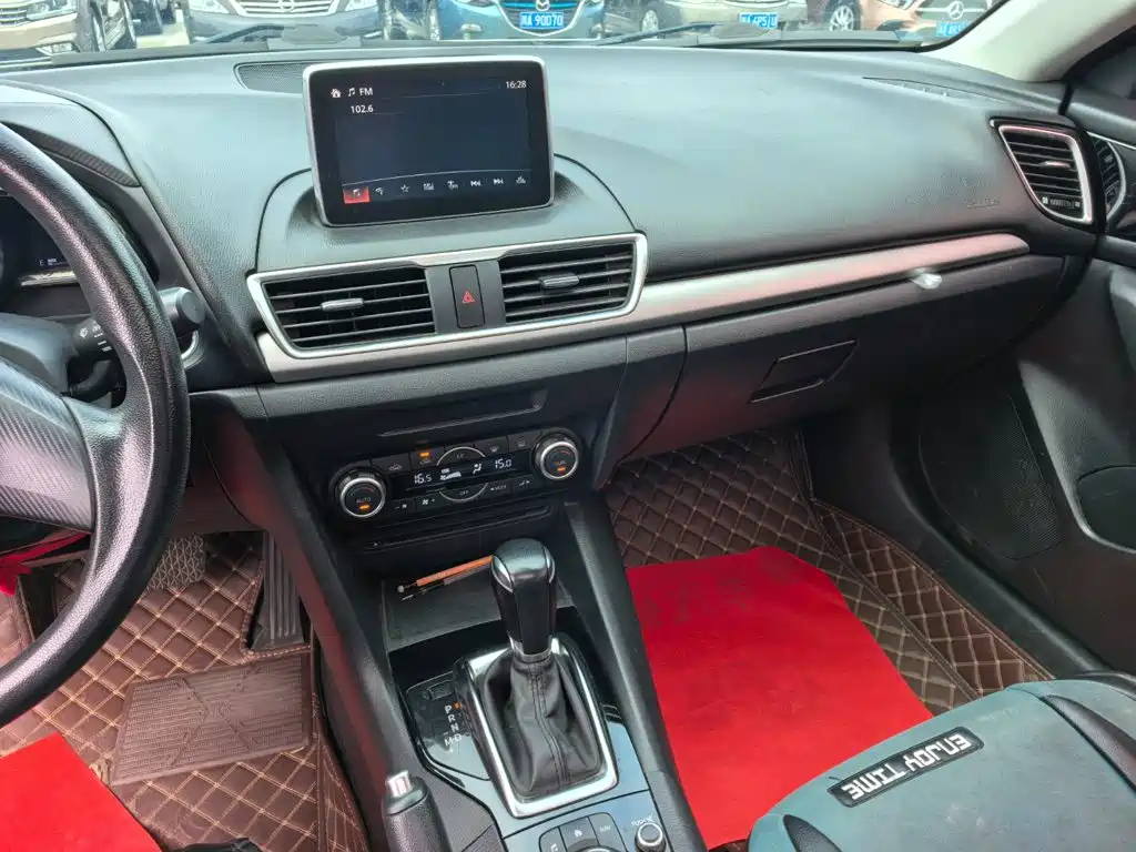 Mazda 3 Axela — миниатюра 12