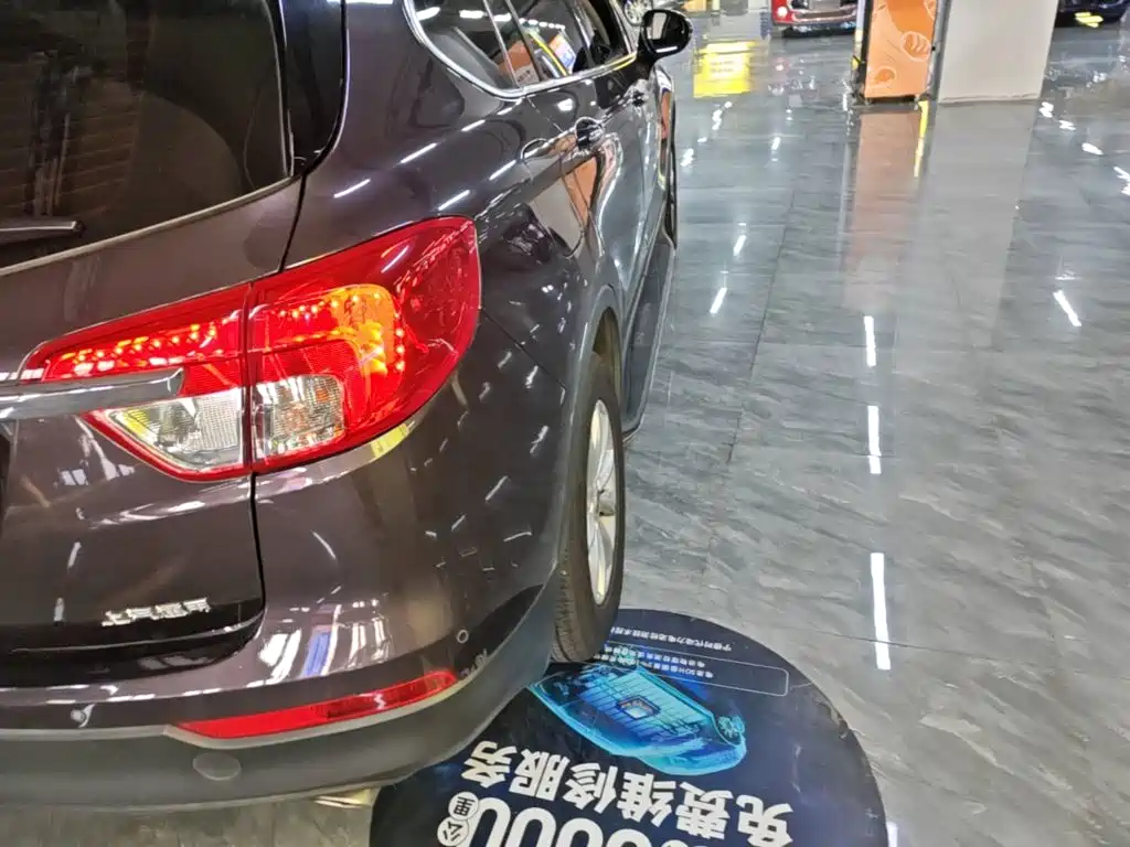 Buick Envision Plus — миниатюра 8