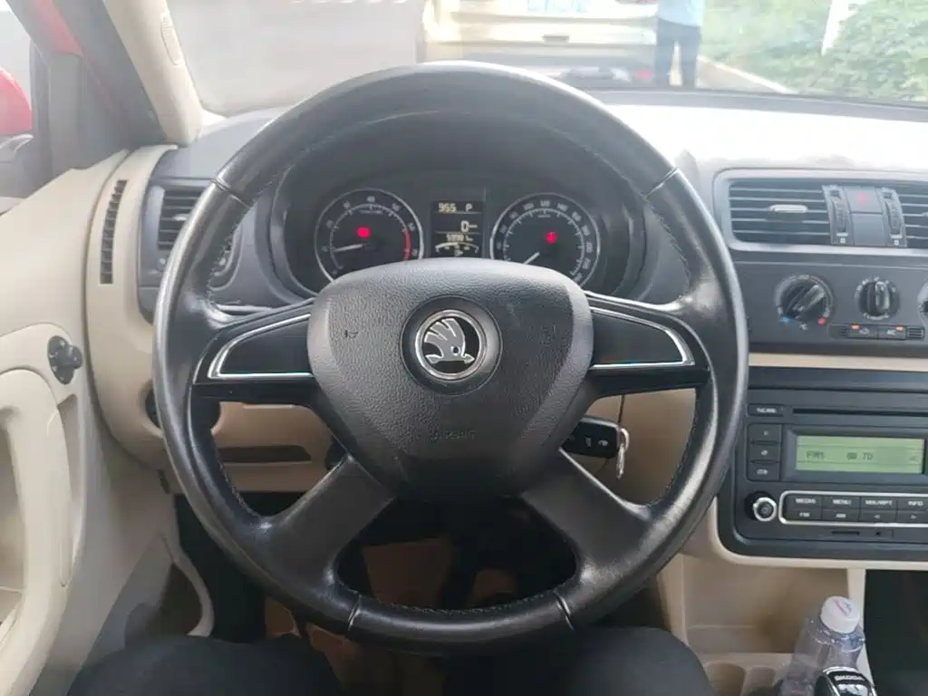 Skoda Fabia — миниатюра 11
