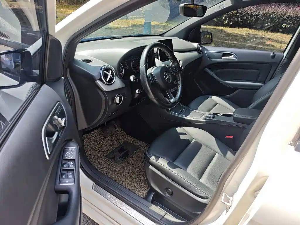 Mercedes-Benz B-Class — миниатюра 4