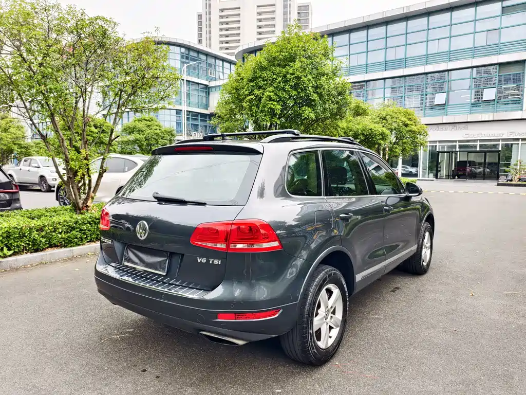 Volkswagen Touareg 2011 3.0TSI