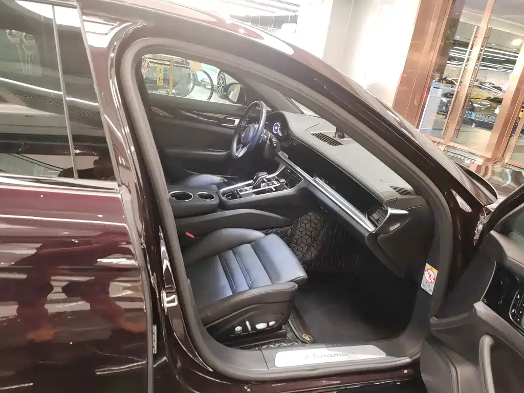 Porsche Panamera — миниатюра 4