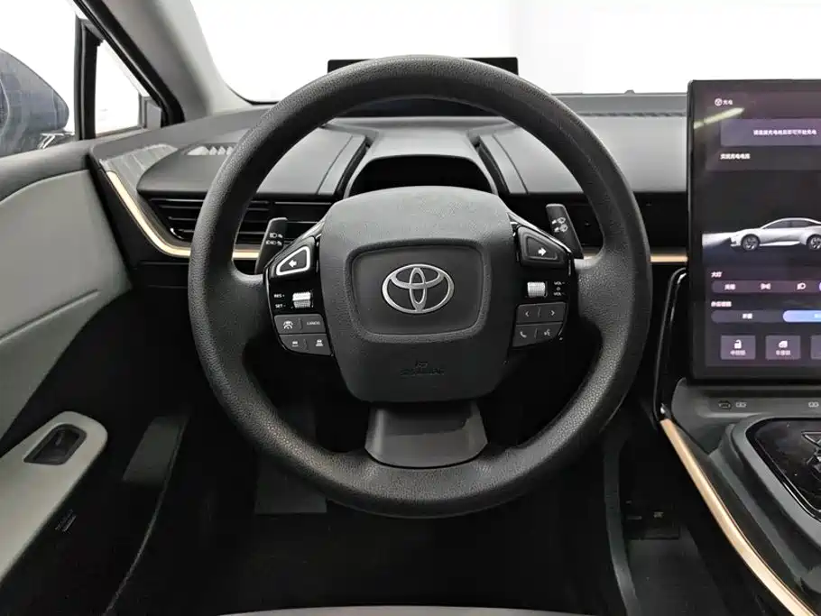Toyota bZ3 — миниатюра 15