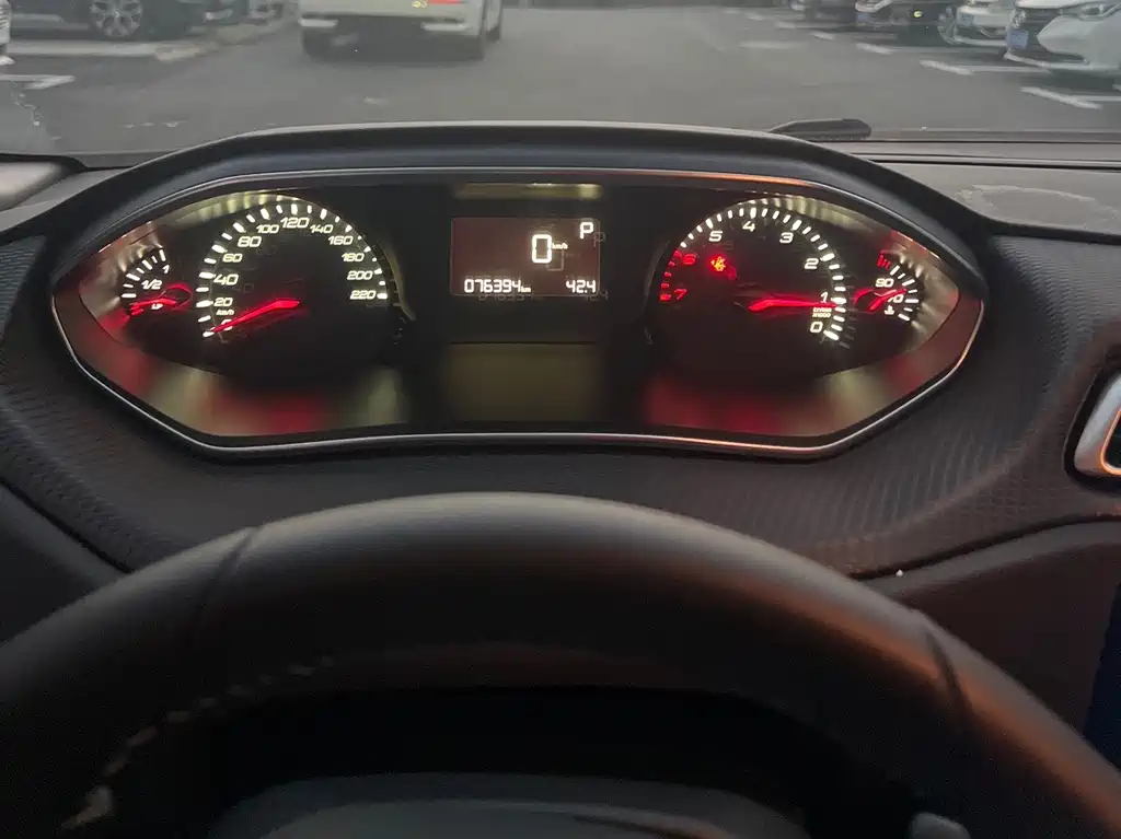 Peugeot 308 — миниатюра 12