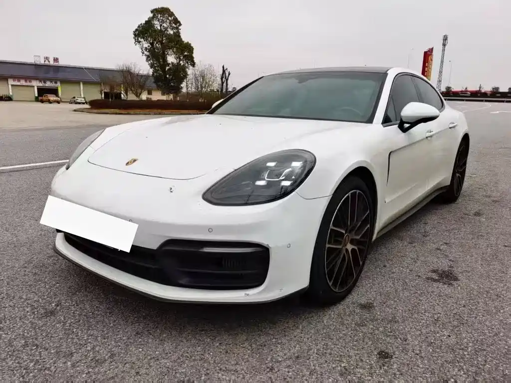 Porsche Panamera 2022