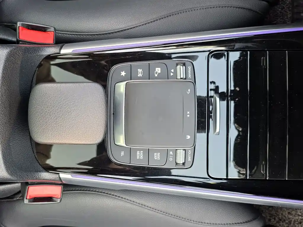 Mercedes-Benz EQB — миниатюра 16