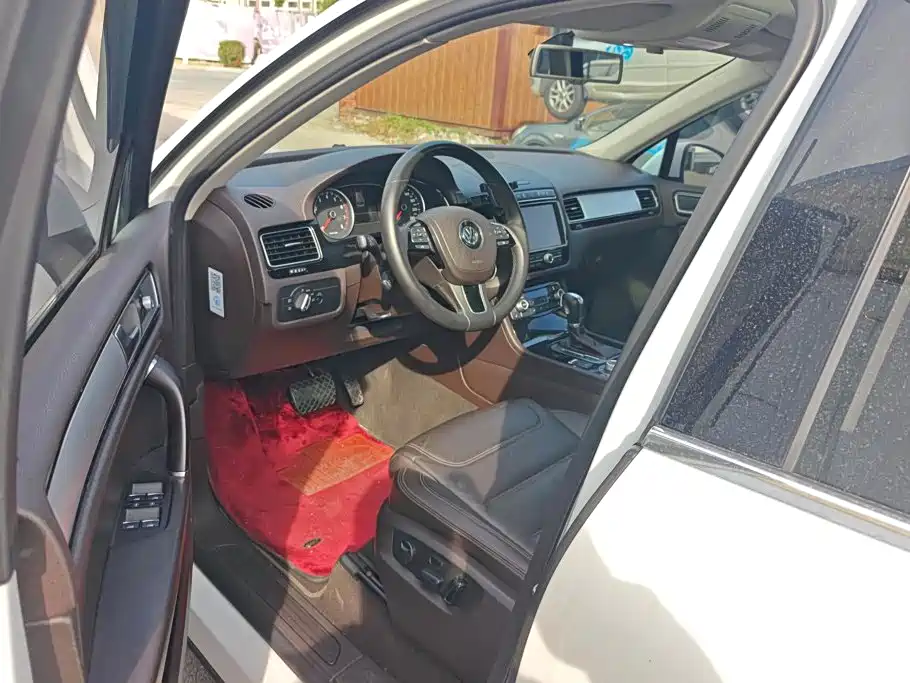 Volkswagen Touareg — миниатюра 9