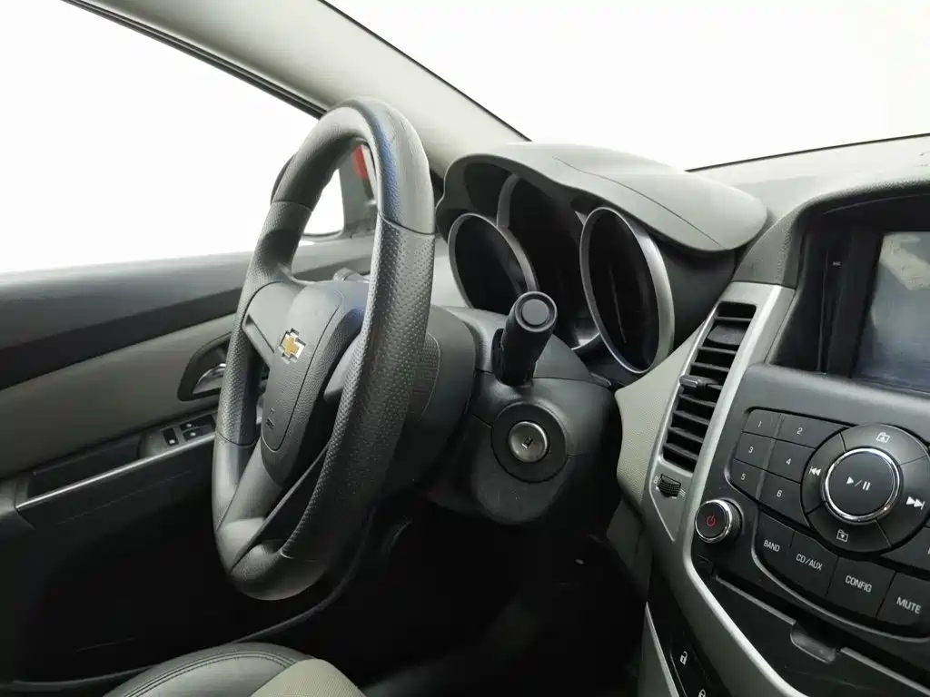 Chevrolet Cruze — миниатюра 22