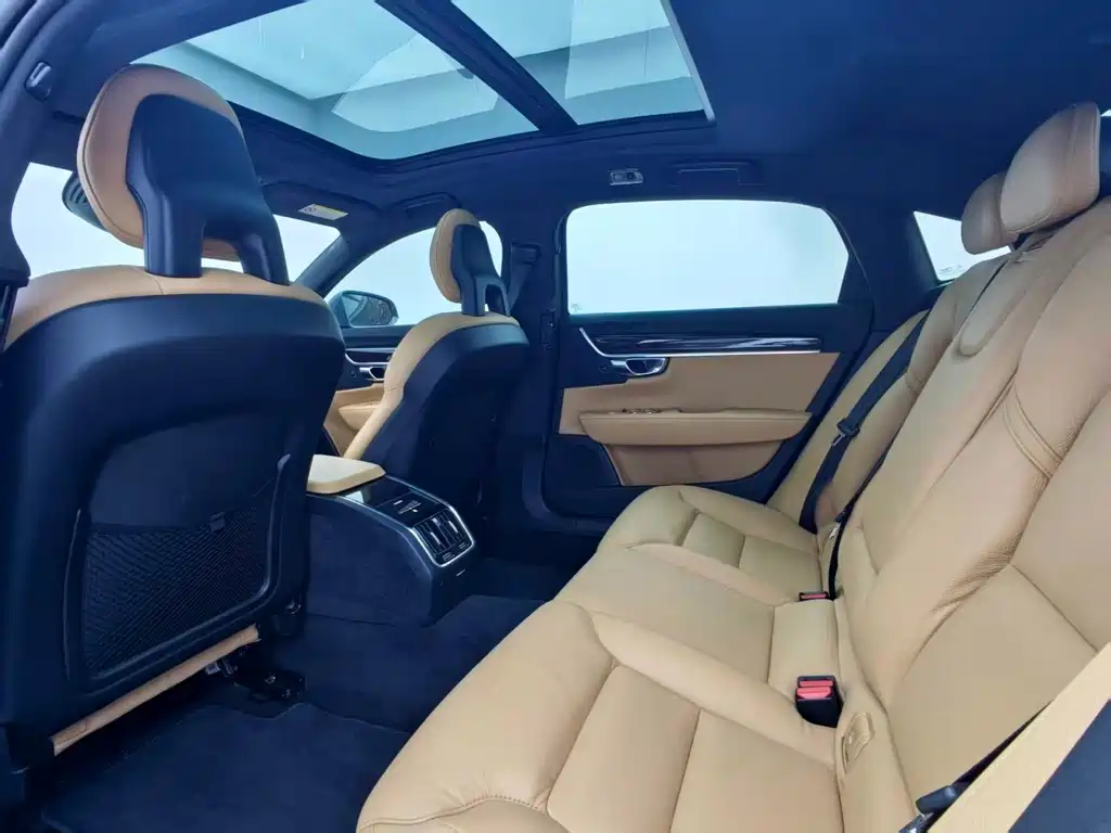 Volvo S90 — миниатюра 5