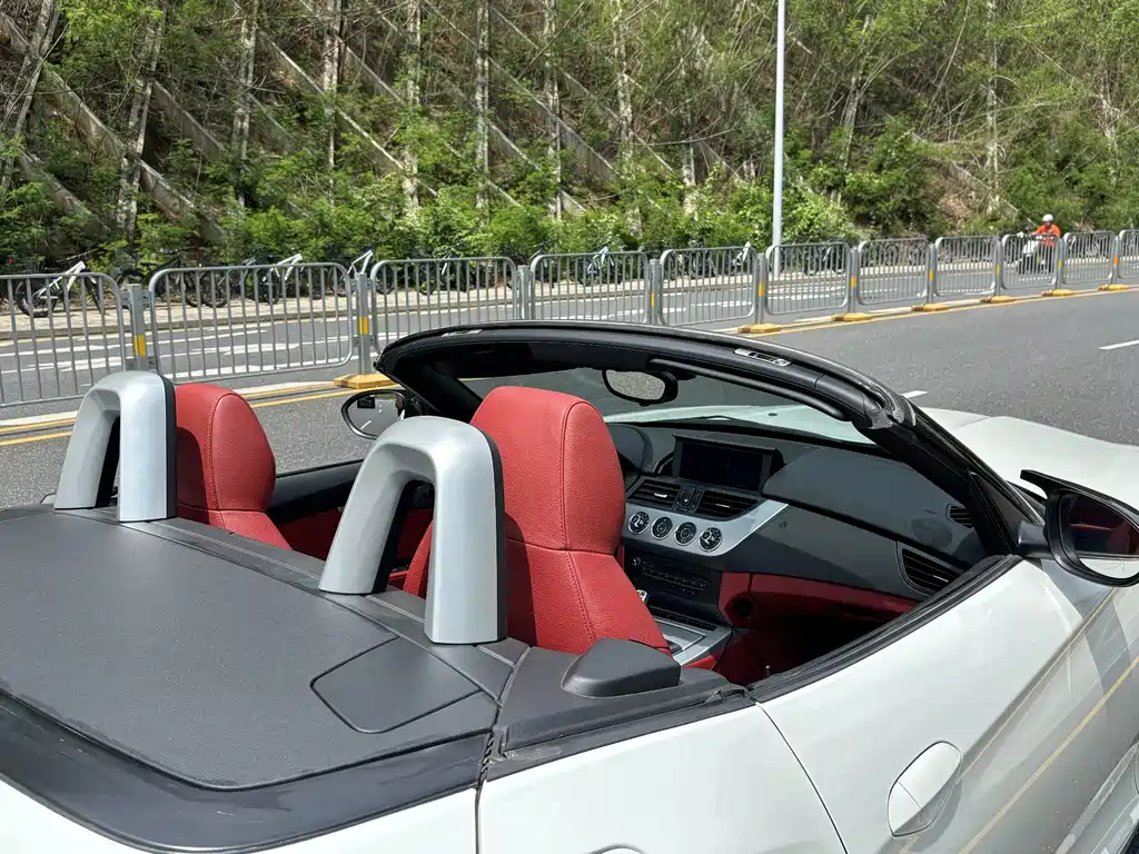 BMW Z4 — миниатюра 10