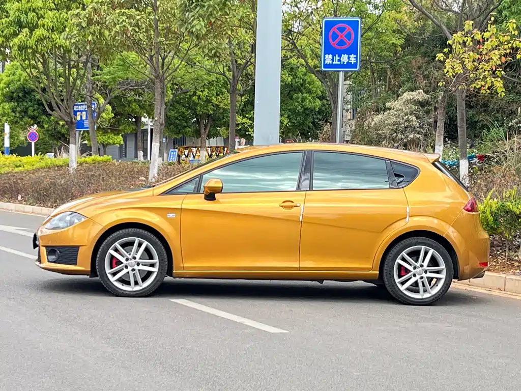 SEAT Leon — миниатюра 4
