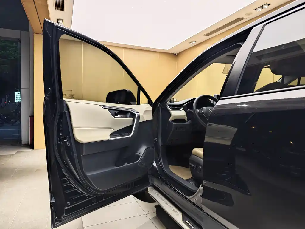 Toyota RAV4 2020 2.0L CVT