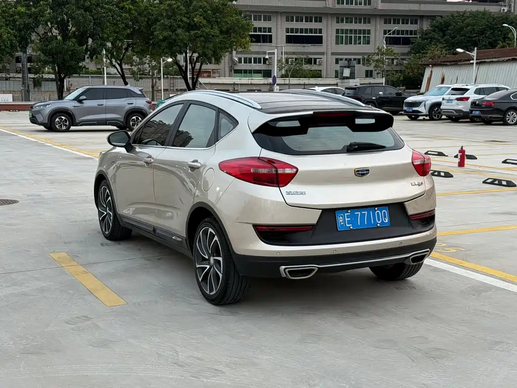 Geely Emgrand GS — миниатюра 4