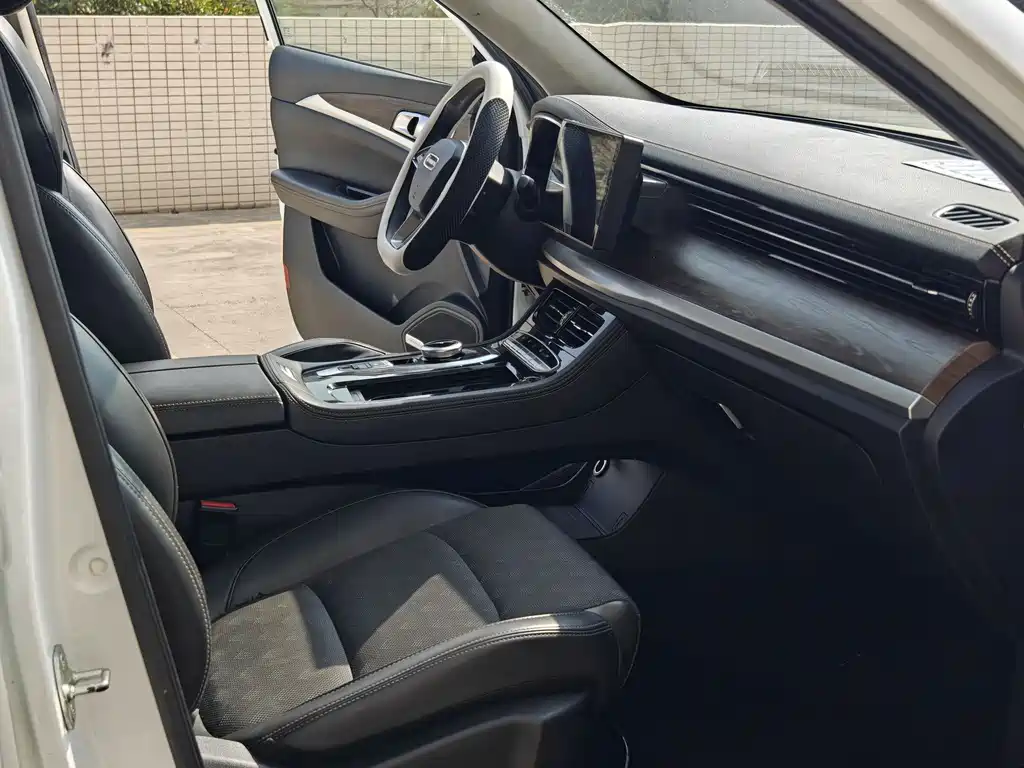 SKYWORTH AUTO SKYWORTH EV6