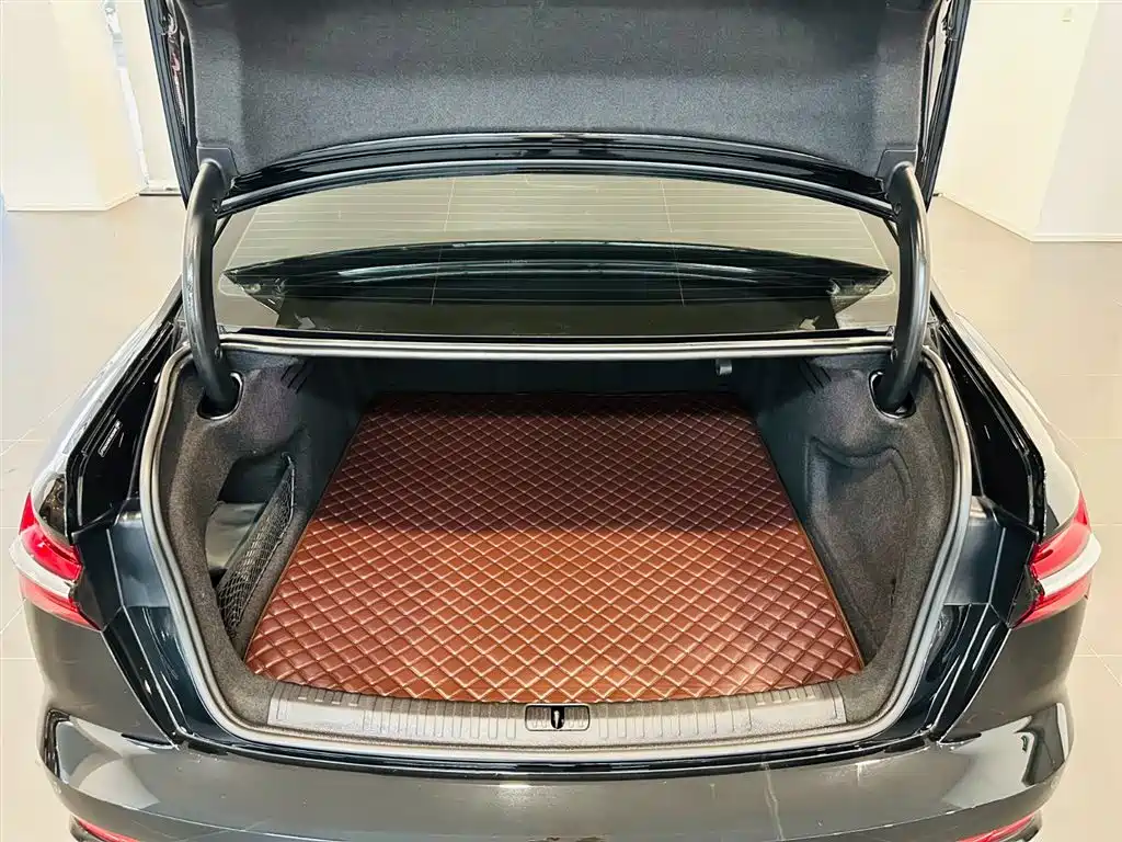 Audi A6L 2024 45 TFSI quattro