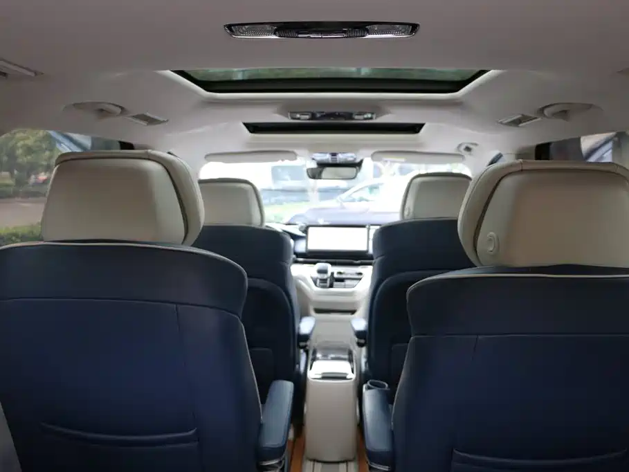 Roewe iMAX8 400TGI Supreme Series Honorable Edition, фото 14