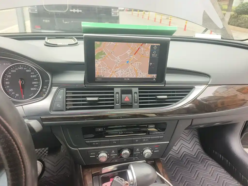 Audi A6L — миниатюра 14