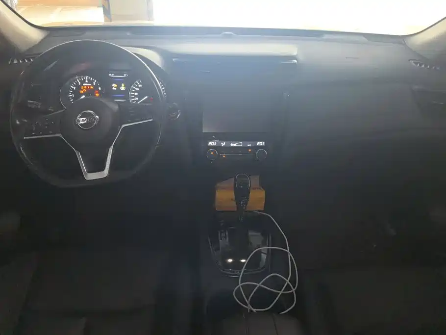 Nissan X-Trail — миниатюра 12