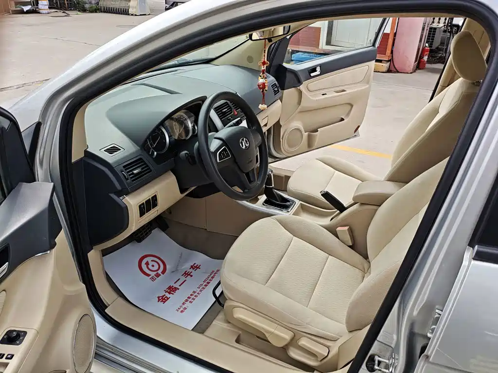 BAIC E-Series — миниатюра 13