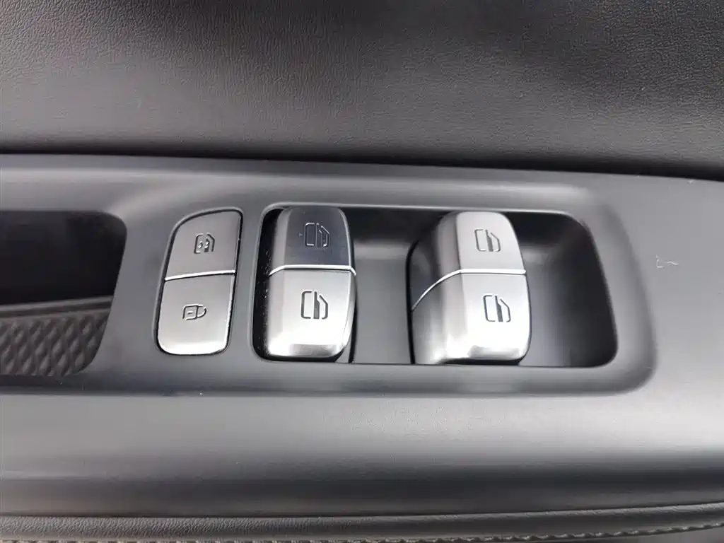 Chery 8 PRO 2025 1.6T DCT Comfort