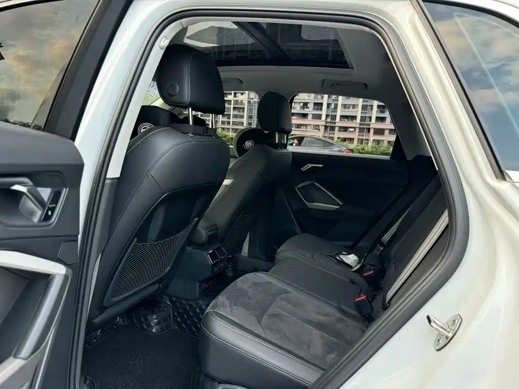 Audi Q3 — миниатюра 5